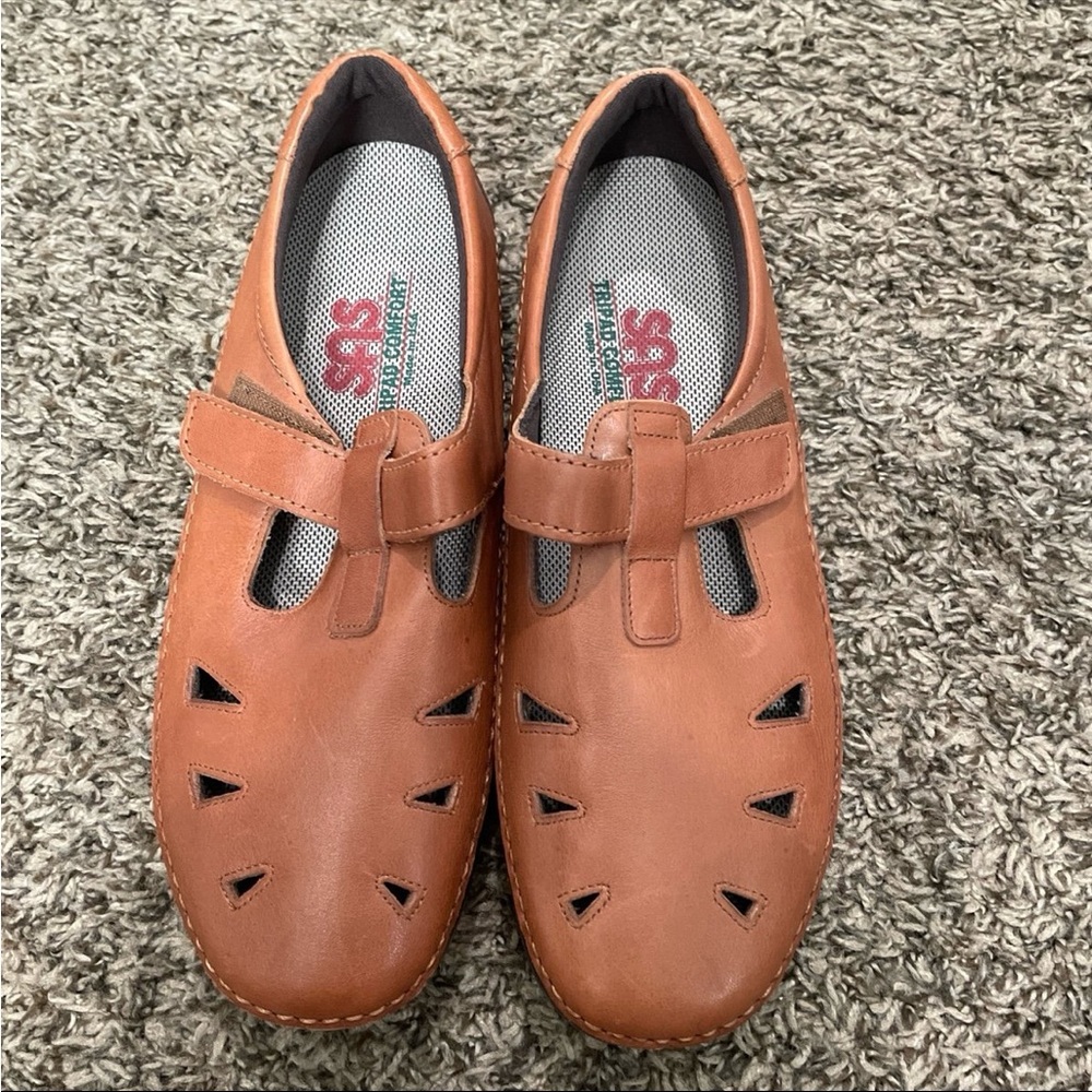 SAS Roamer chestnut, leather Mary Jane style shoes, women’s size 10